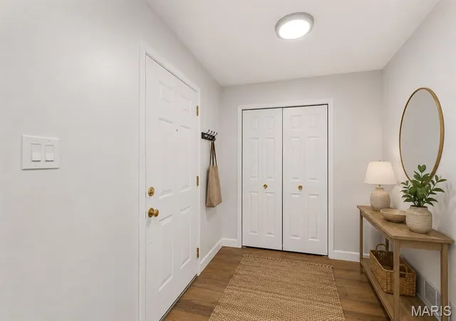 Photo 3 of Condo for sale at 1608 Lake Knoll Dr #1A, Lake Saint Louis, MO 63367 | MLS# MIS26050951 | Listing updated on 2026-10-05