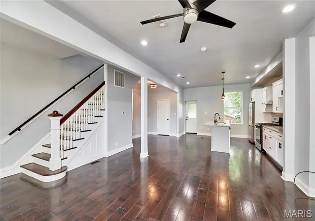 Photo 3 of Single family home for sale at 3007 Chippewa St, Saint Louis, MO 63118 | MLS# MIS26050953 | Listing updated on 2026-09-24