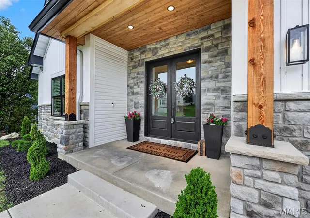 Photo 3 of Sale Pending at 3 Millers Ct, O Fallon, MO 63366 | MLS# MIS26050961 | Listing updated on 2026-09-06