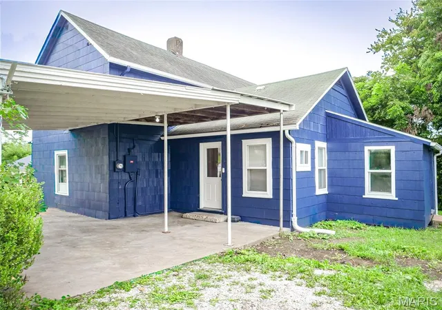 4th image of 416 W Church St, Palmyra, MO 63461 | MLS# MIS26050966