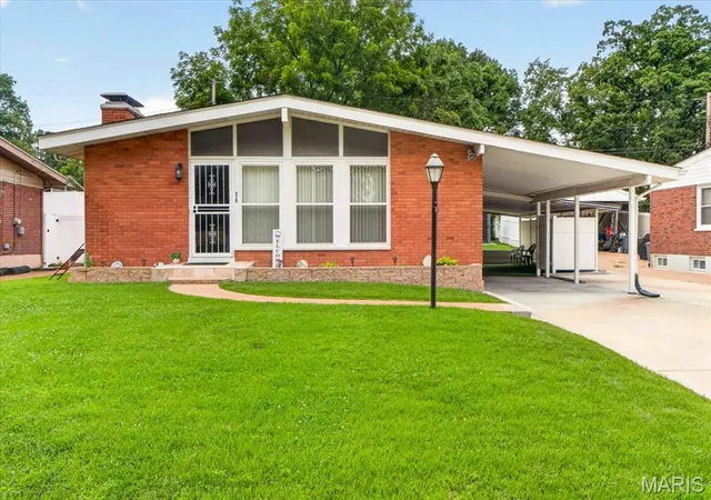 Photo 1 of Sale Pending at 515 Marick Dr, Saint Louis, MO 63119 | MLS# MIS26050973 | Listing updated on 2026-08-31