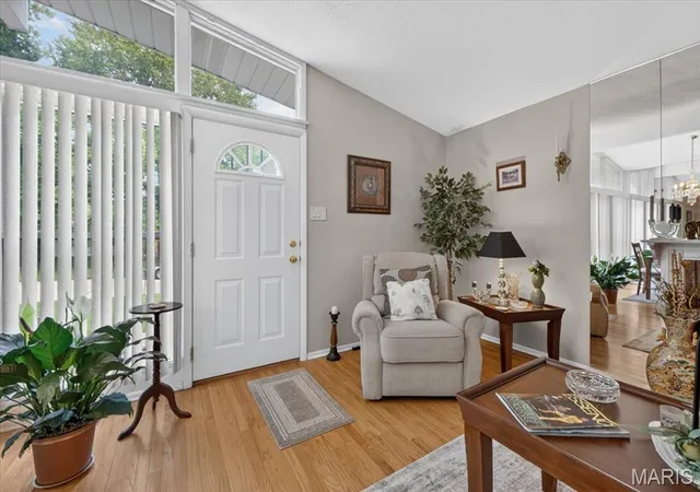 Photo 4 of Sale Pending at 515 Marick Dr, Saint Louis, MO 63119 | MLS# MIS26050973 | Listing updated on 2026-08-31