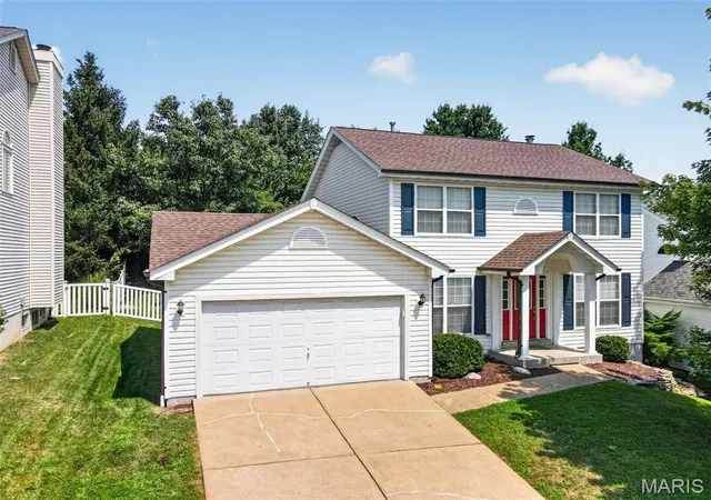 Photo 2 of Sale Pending at 1529 Hanna Rd, Valley Park, MO 63088 | MLS# MIS26050976 | Listing updated on 2026-08-26