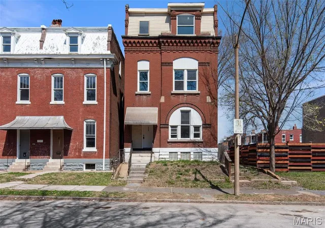 1st image of 2715 Osage St, Saint Louis, MO 63118 | MLS# MIS26050986