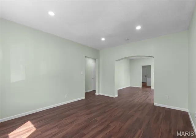3rd image of 2715 Osage St, Saint Louis, MO 63118 | MLS# MIS26050986