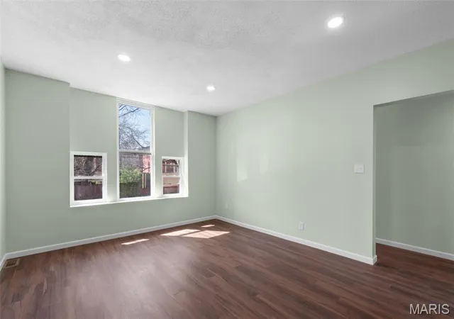 4th image of 2715 Osage St, Saint Louis, MO 63118 | MLS# MIS26050986