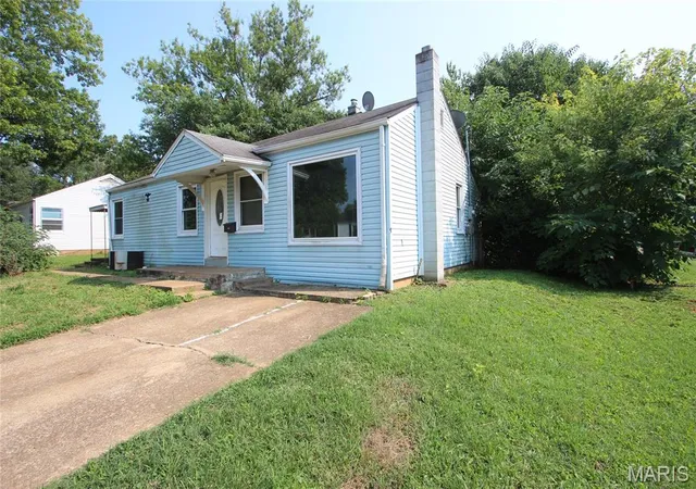 Photo 2 of Single family home for sale at 510 Yale St, Farmington, MO 63640 | MLS# MIS26050990 | Listing updated on 2026-09-07