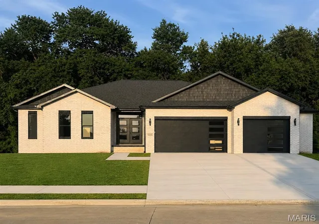 Photo 2 of Single family home for sale at 3825 N Arbor Lake Dr, Edwardsville, IL 62025 | MLS# MIS26050999 | Listing updated on 2026-09-14