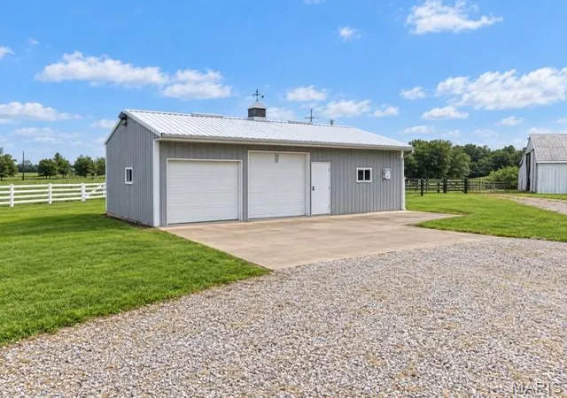 Photo 4 of Single family home for sale at 1954 Tilden Rd, Marissa, IL 62257 | MLS# MIS26051006 | Listing updated on 2026-09-13