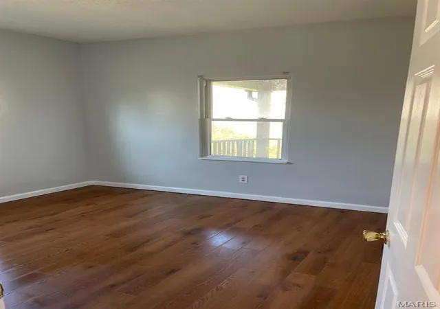 Photo 3 of Single family home for sale at 2918 Hammond Ave, Saint Louis, MO 63121 | MLS# MIS26051010 | Listing updated on 2026-08-17