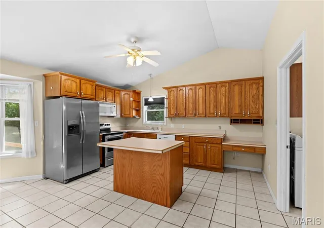 Photo 3 of Single family home for sale at 6 Meta Ln, Wentzville, MO 63385 | MLS# MIS26051011 | Listing updated on 2026-08-20