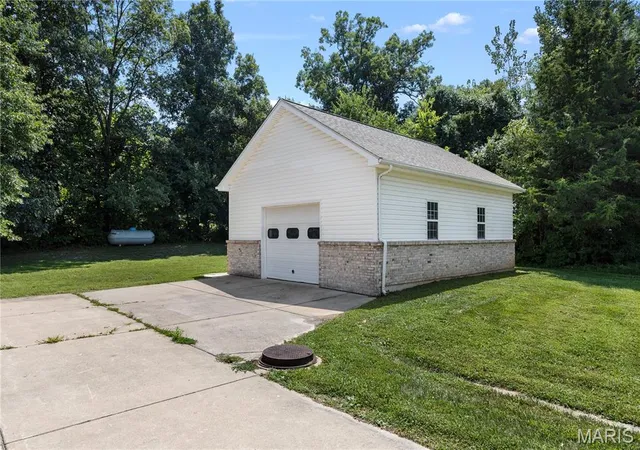 Photo 4 of Single family home for sale at 6 Meta Ln, Wentzville, MO 63385 | MLS# MIS26051011 | Listing updated on 2026-08-20