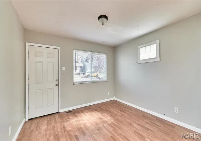 Photo 1 of Single family home for sale at 6760 Schofield Pl, Saint Louis, MO 63133 | MLS# MIS26051012 | Listing updated on 2026-08-17