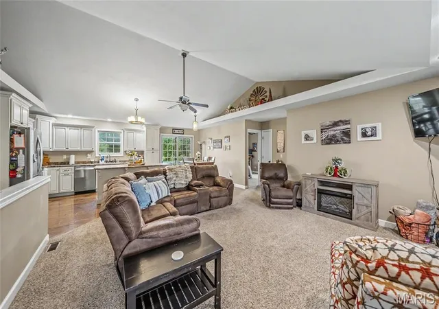 5th image of 18960 County Road 1000, Saint James, MO 65559 | MLS# MIS26051014