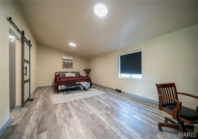Photo 5 of Sale Pending at 1352 State Road Ww, Fulton, MO 65251 | MLS# MIS26051022 | Listing updated on 2026-09-03