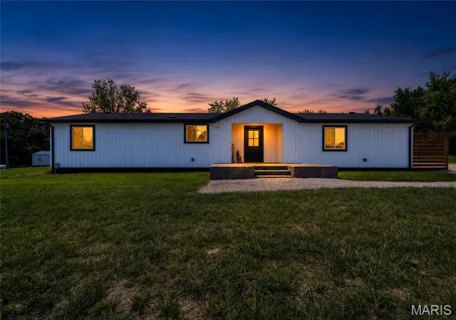 Photo 74 of Sale Pending at 1352 State Road Ww, Fulton, MO 65251 | MLS# MIS26051022 | Listing updated on 2026-09-03