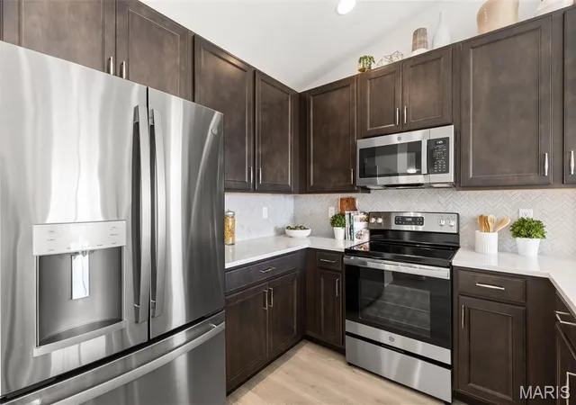 Photo 3 of Single family home for sale at 381 Olympic Dr, Gray Summit, MO 63069 | MLS# MIS26051024 | Listing updated on 2026-10-02