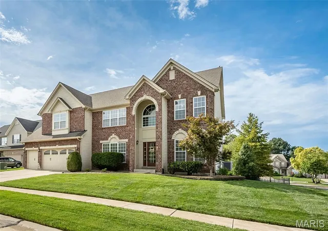 Photo 2 of Single family home for sale at 70 Lilac Ridge Ct, O Fallon, MO 63366 | MLS# MIS26051028 | Listing updated on 2026-08-31