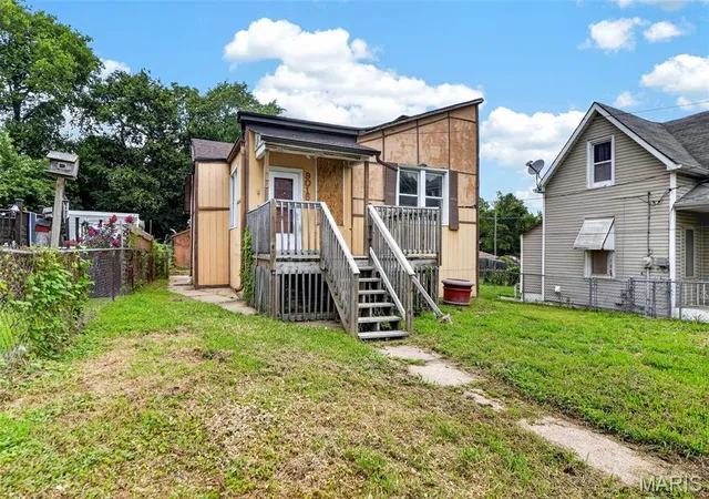 Photo 3 of Single family home for sale at 9015 S Broadway, Saint Louis, MO 63125 | MLS# MIS26051038 | Listing updated on 2026-08-11