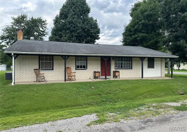 1st image of 208 W Front St, Campbell Hill, IL 62916 | MLS# MIS26051049