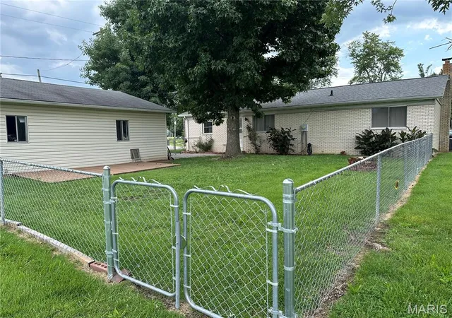 4th image of 208 W Front St, Campbell Hill, IL 62916 | MLS# MIS26051049