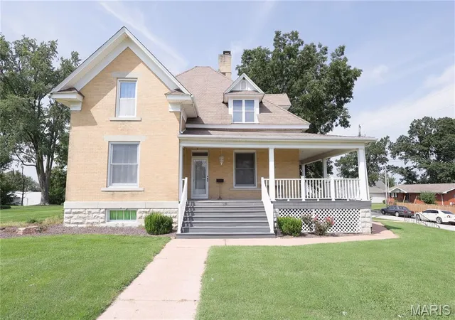 1st image of 318 E Ste Marie St, Perryville, MO 63775 | MLS# MIS26051053