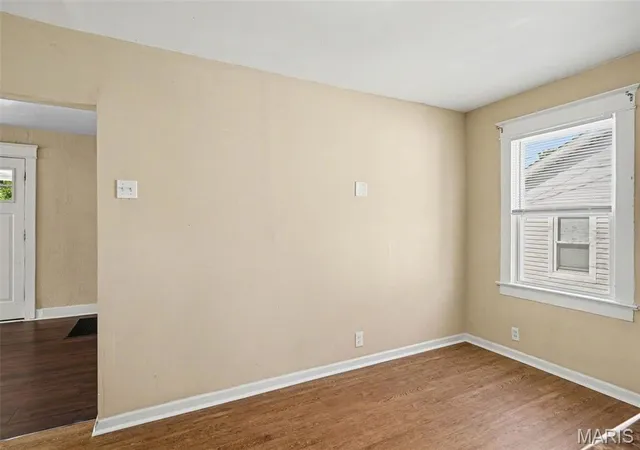 Photo 4 of Single family home for sale at 9421 Chester Ave, Saint Louis, MO 63114 | MLS# MIS26051065 | Listing updated on 2026-10-26