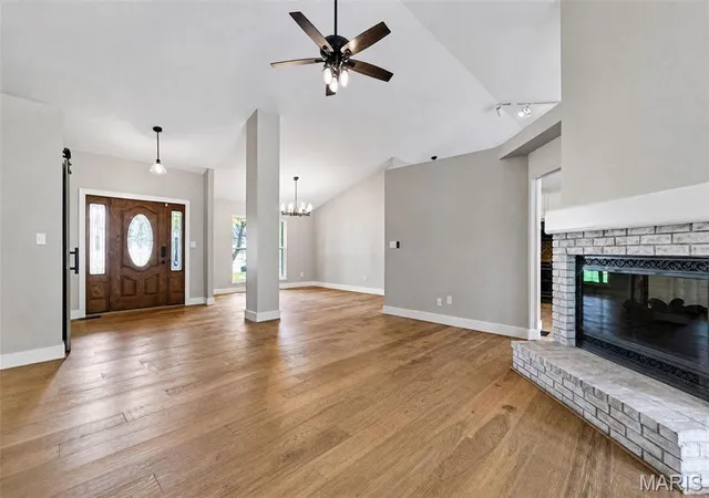 Photo 2 of Sale Pending at 1527 Ridge Hill Ct, Dardenne Prairie, MO 63368 | MLS# MIS26051093 | Listing updated on 2026-08-17
