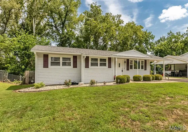 31st image of 2022 Dawson Dr, Saint Charles, MO 63301 | MLS# MIS26051096