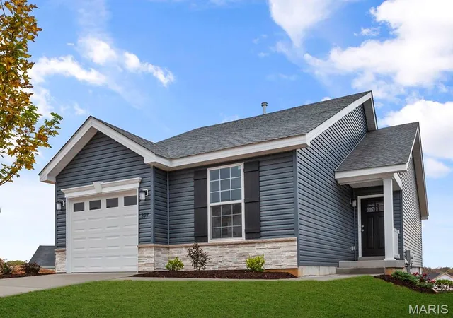 3rd image of 2 Summerfield At Walnut Hills, Jefferson City, MO 65109 | MLS# MIS26051111