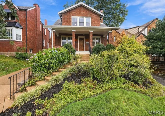 Photo 1 of Sale Pending at 7429 Amherst Ave, Saint Louis, MO 63130 | MLS# MIS26051113 | Listing updated on 2026-10-20