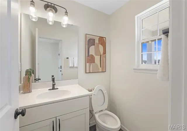 31st image of 2 St James At Walnut Hills, Jefferson City, MO 65109 | MLS# MIS26051114
