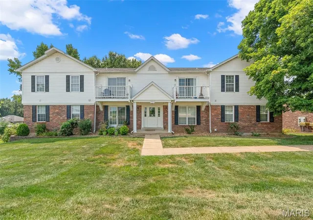 1st image of 254 Carriage Ct, Washington, MO 63090 | MLS# MIS26051118