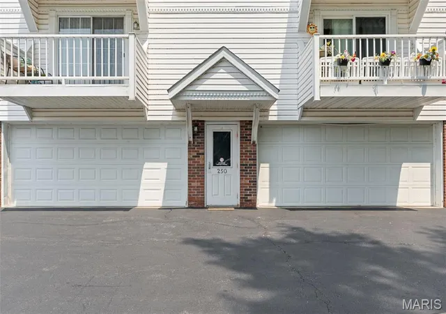 Photo 2 of Condo for sale at 254 Carriage Ct, Washington, MO 63090 | MLS# MIS26051118 | Listing updated on 2026-09-26