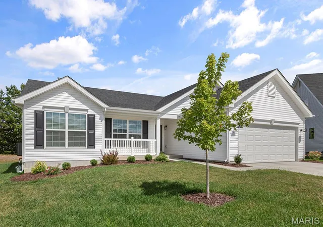 2nd image of 2 Hickory At Walnut Hills, Jefferson City, MO 65109 | MLS# MIS26051132