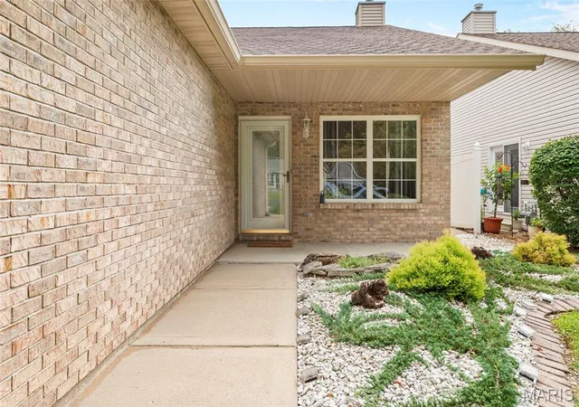 Photo 3 of Condo for sale at 2308 Williams St, Maryville, IL 62062 | MLS# MIS26051141 | Listing updated on 2026-08-14
