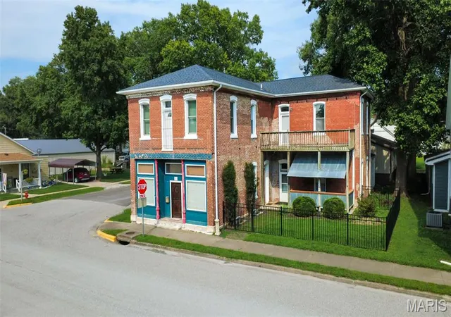 1st image of 302 S Main St, Trenton, IL 62293 | MLS# MIS26051147