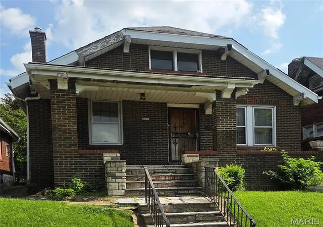 Single family home for sale at 4705 Kossuth Ave, Saint Louis, MO 63115 | MLS# MIS26051150