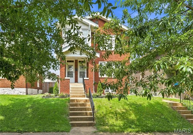 1st image of 4945 Sutherland Ave, Saint Louis, MO 63109 | MLS# MIS26051157