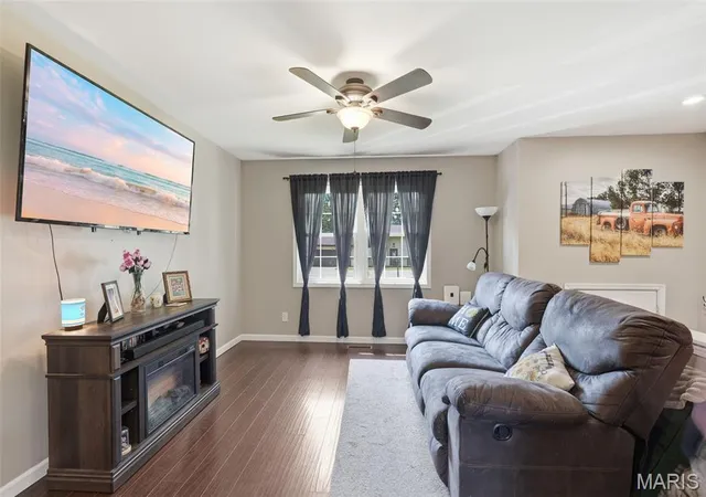 4th image of 313 Kronos Dr, De Soto, MO 63020 | MLS# MIS26051159
