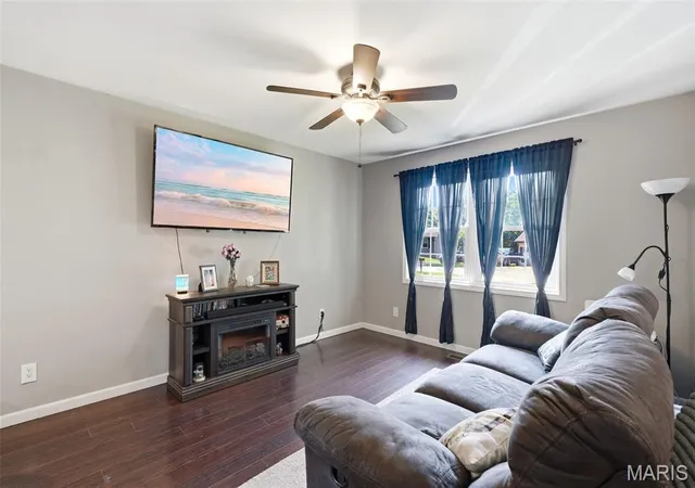 5th image of 313 Kronos Dr, De Soto, MO 63020 | MLS# MIS26051159