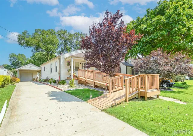 4th image of 735 Bond Ave, Collinsville, IL 62234 | MLS# MIS26051190