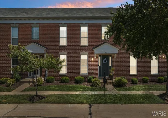 Photo 41 of Townhouse for sale at 947 Rolling Thunder Dr, O Fallon, MO 63368 | MLS# MIS26051192 | Listing updated on 2026-09-13