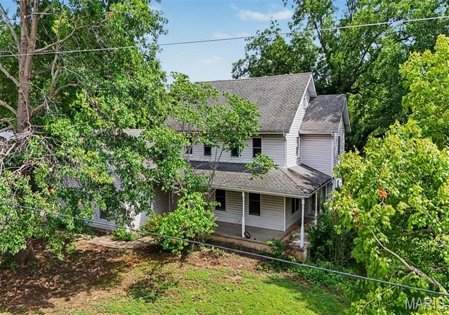 Photo 2 of Single family home for sale at 408 Miller, New Haven, MO 63068 | MLS# MIS26051215 | Listing updated on 2026-08-14