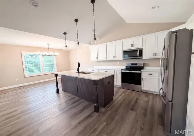 Photo 2 of Single family home for sale at 217 Emerald Wy, Granite City, IL 62040 | MLS# MIS26051219 | Listing updated on 2026-09-13