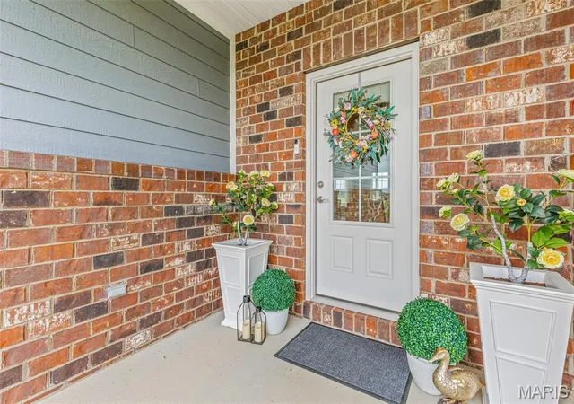 Photo 3 of Single family home for sale at 1090 Aspen Dr, Farmington, MO 63640 | MLS# MIS26051232 | Listing updated on 2026-09-20