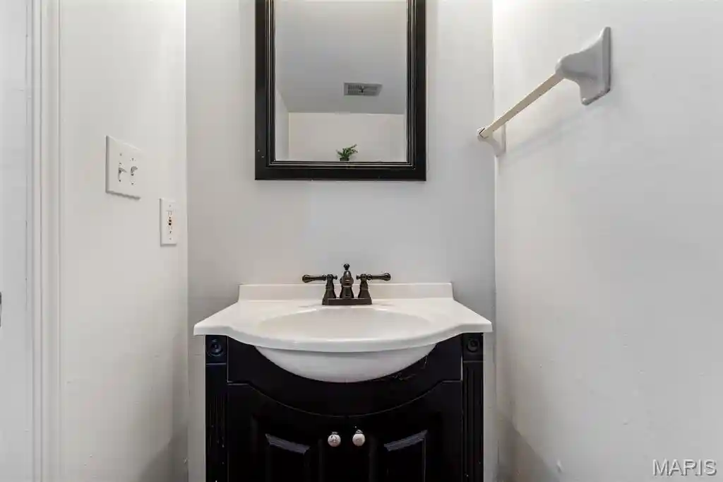 Listing Photo 19 - Condo for sale in 2632 Park Ave located at 2632 Park Ave, St Louis, MO 63104 - Unit #2632