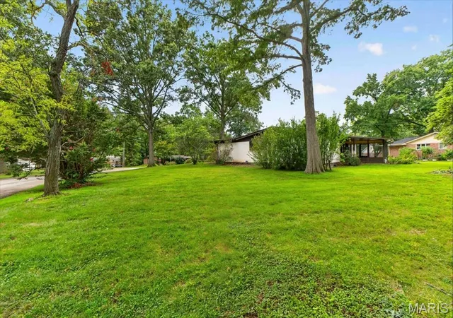 54th image of 401 Andover Ln, Ballwin, MO 63011 | MLS# MIS26051242