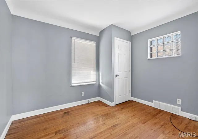 Photo 4 of Single family home for sale at 4605 Nelson Dr, Saint Louis, MO 63121 | MLS# MIS26051255 | Listing updated on 2026-08-10