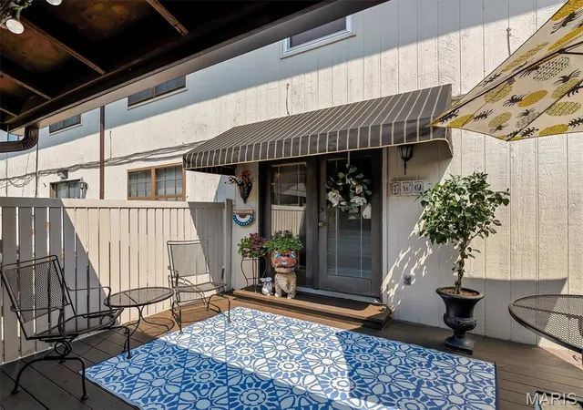 Photo 3 of Condo for sale at 1229 N 17th St #2, Belleville, IL 62226 | MLS# MIS26051260 | Listing updated on 2026-09-14